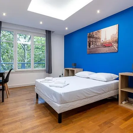 Proche Chu: 4 Personnes - Wifi Fibre - Balcon * Grenoble