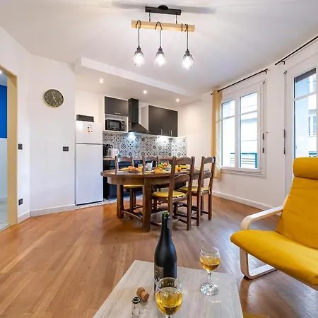 Proche Chu: 4 Personnes - Wifi Fibre - Balcon Grenoble