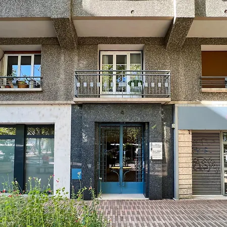 Proche Chu: 4 Personnes - Wifi Fibre - Balcon *